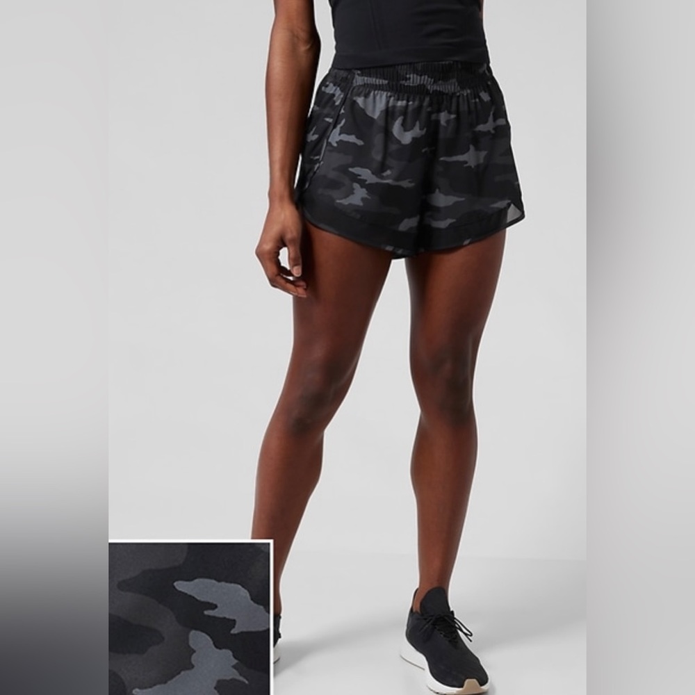 Athleta Mesh Racer Black Run Short | Size Medium |
